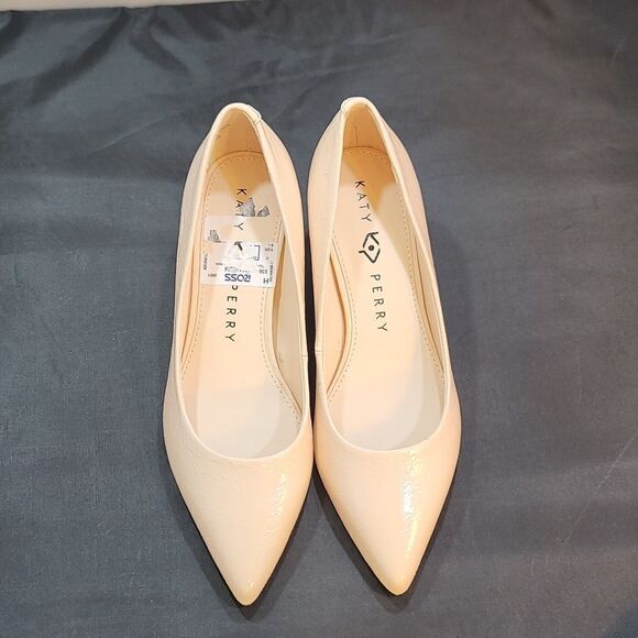 BRAND NEW KATY PERRY LOW HEEL WOMEN'S PUMP - Picture 3 of 16